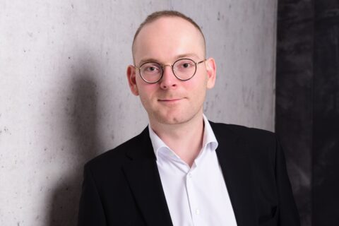 Zum Artikel "Vortrag „Homophobie und Biphobie im Vergleich: Einflussfaktoren und innergemeinschaftliche Vorurteile in der LGBTQ+ Community“ (Dr. Constantin Wurthmann, Uni Mannheim) am 20.01.2025"